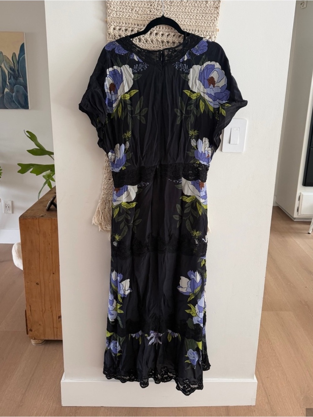 FARM Rio Soft Garden Floral Lace Maxi Slip Dress - Picture 9 of 13